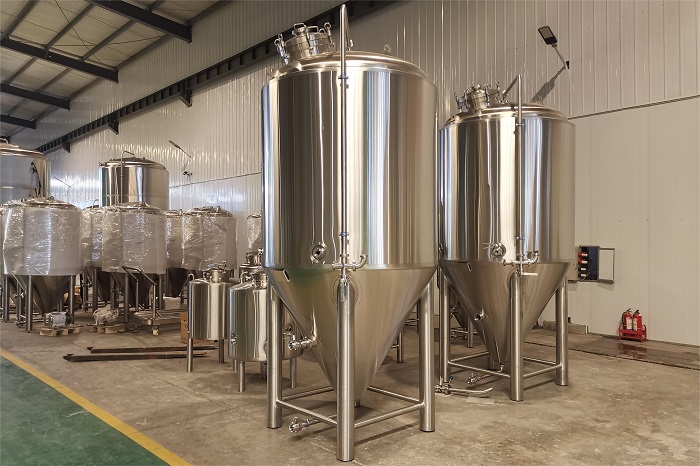 发酵罐-天泰工厂实拍图