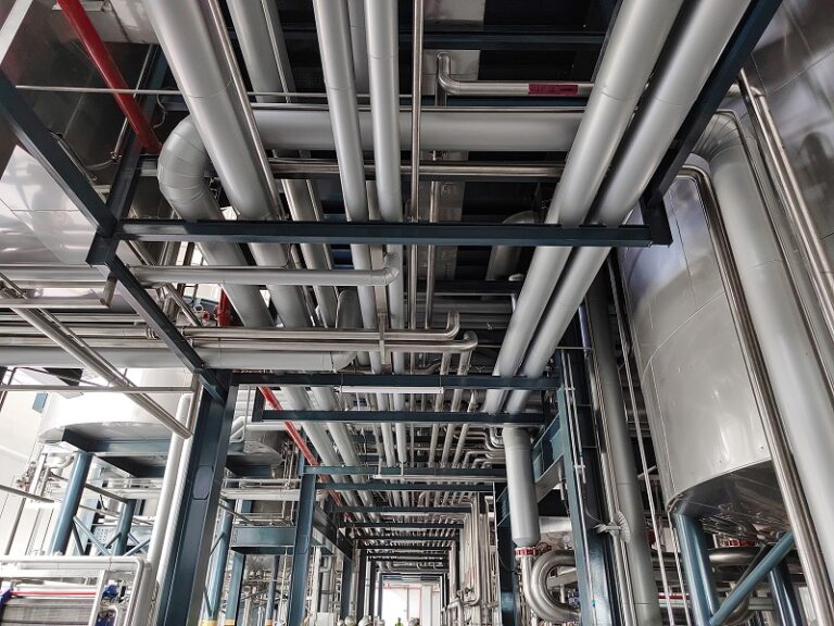 山东天泰啤酒设备-发酵管廊和阀阵