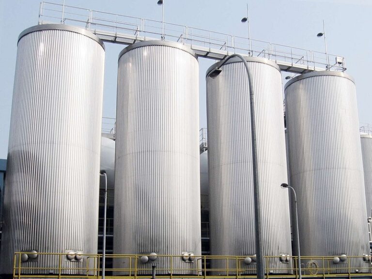 山东天泰啤酒设备-室外清酒罐